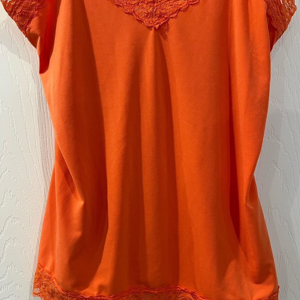 LOT Susan Graver Lace Trimmed Camisoles - Picture 3 of 9